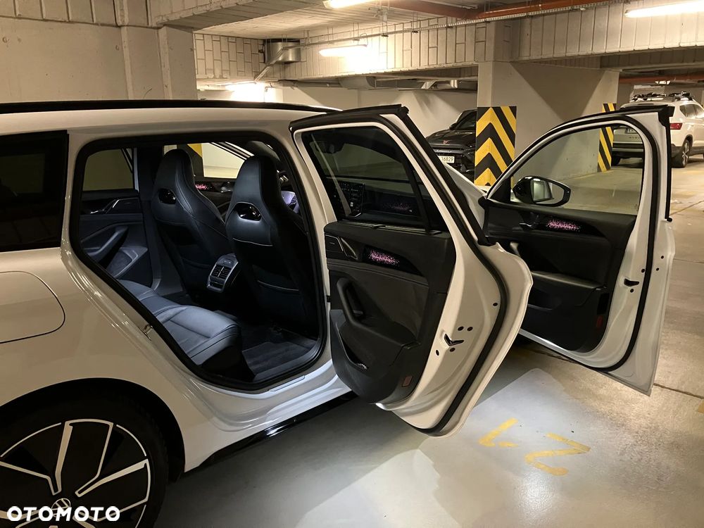 Volkswagen Passat - 19