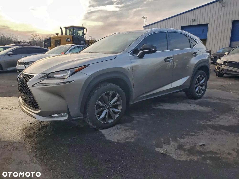 Lexus NX 200t AWD - 2