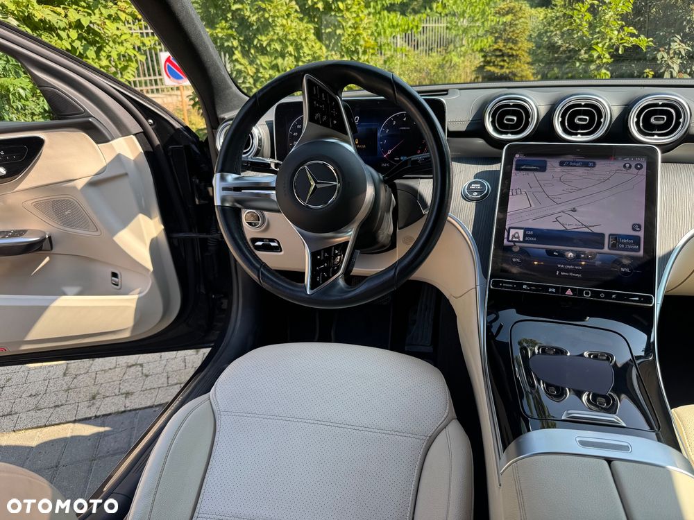 Mercedes-Benz Klasa C 300 4Matic 9G-TRONIC Avantgarde - 21