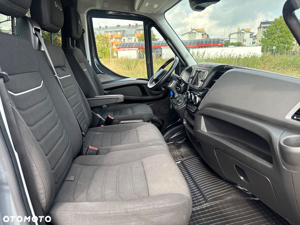 Iveco Daily 35-180 AUTOMAT HIMATIC - 32