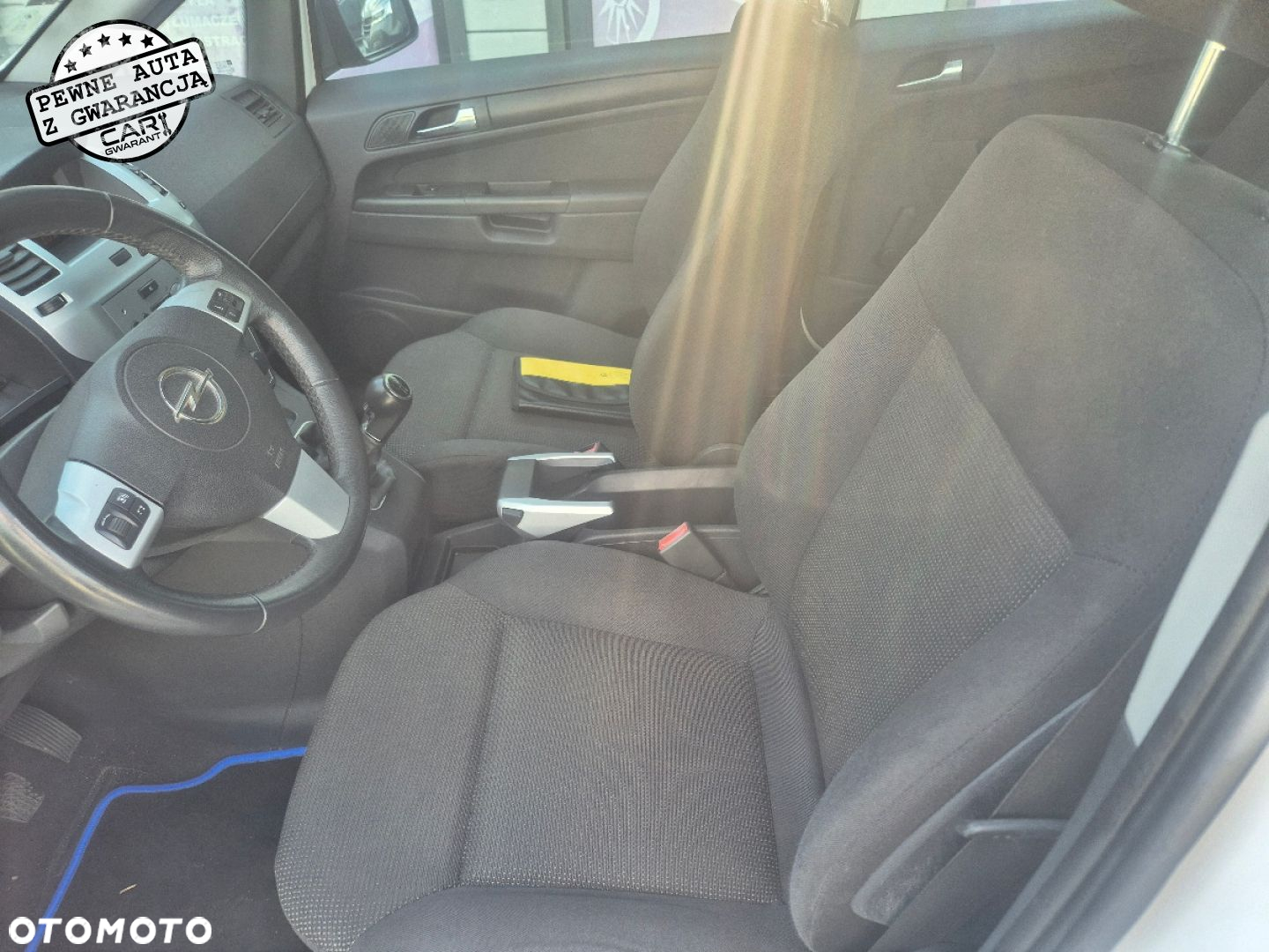 Opel Zafira - 10