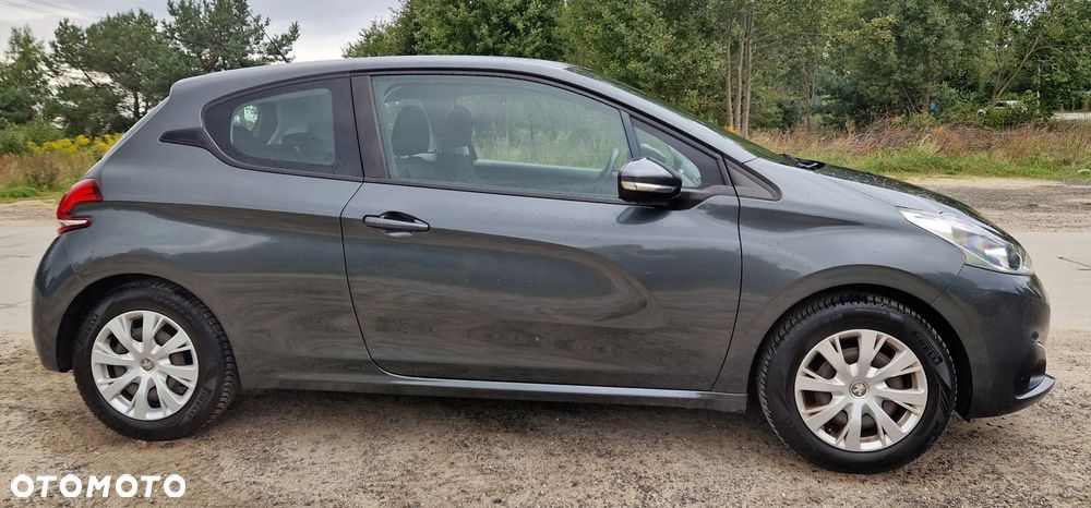 Peugeot 208 - 7