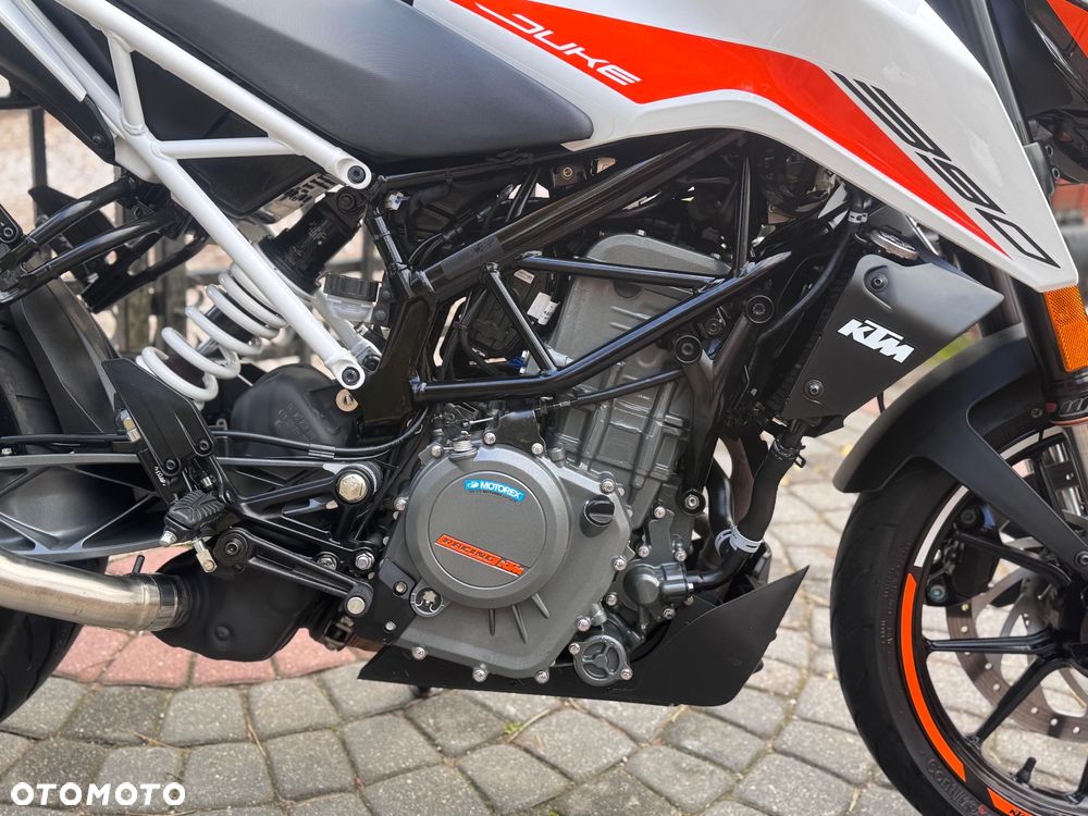 KTM Duke - 13