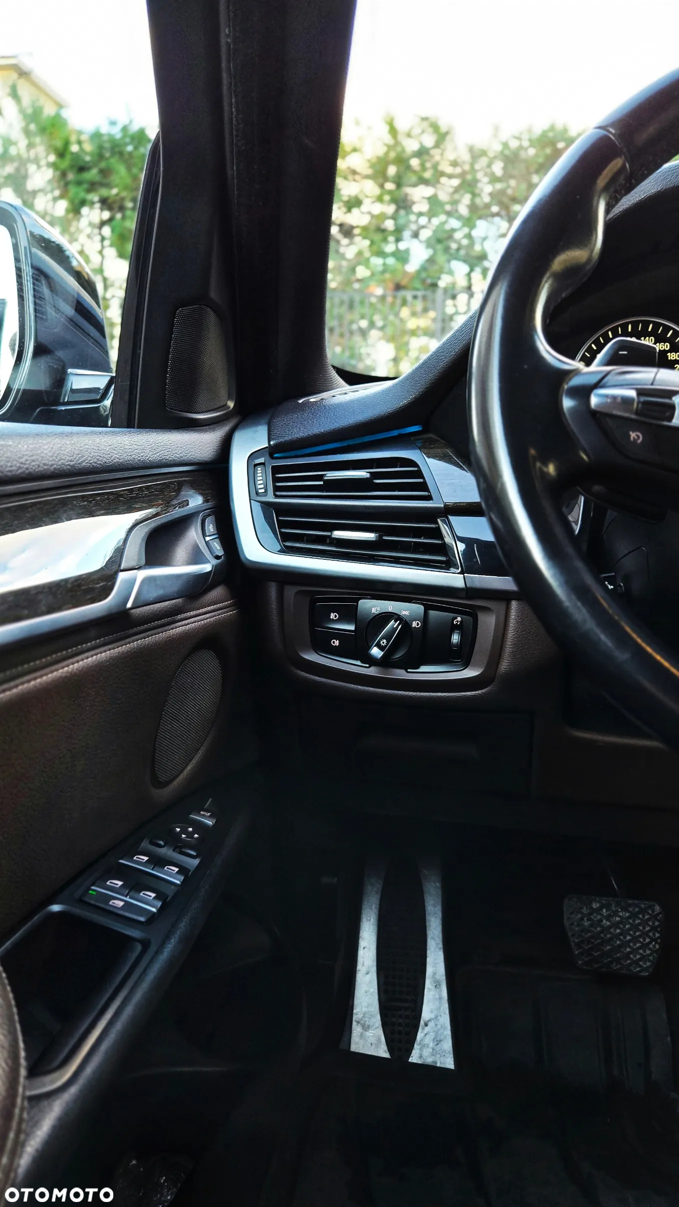 BMW X5 M M50d - 14