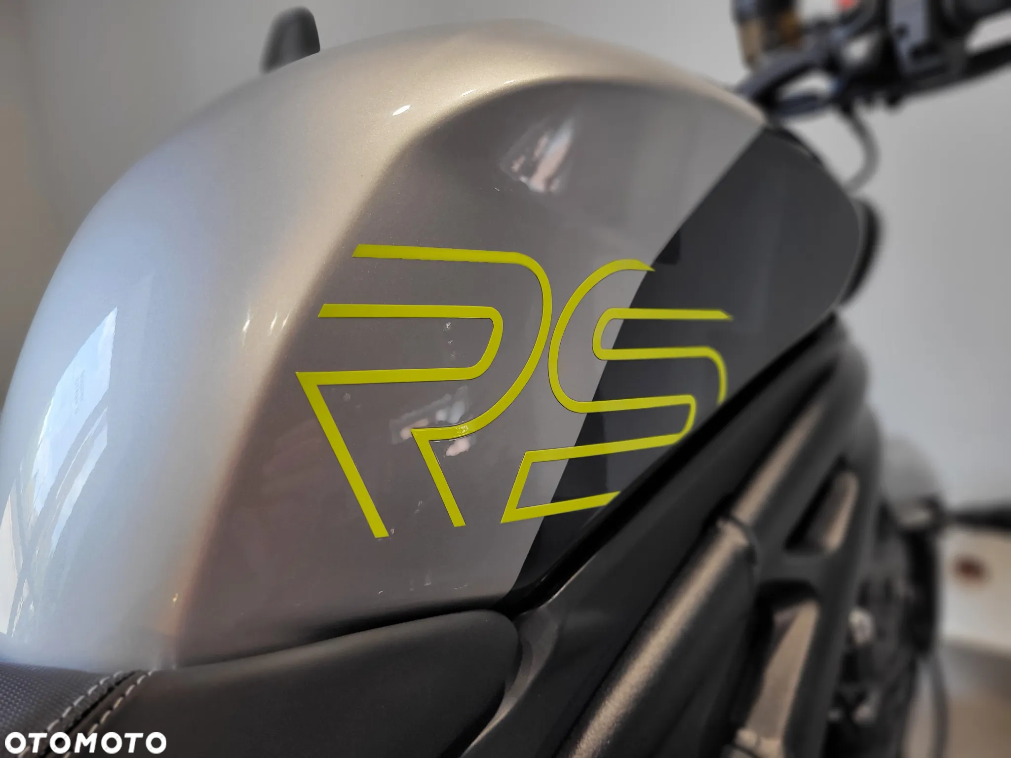 Triumph Speed Triple - 10