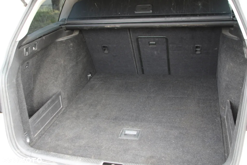 Volkswagen Passat 2.0 TDI Comfortline DSG - 28