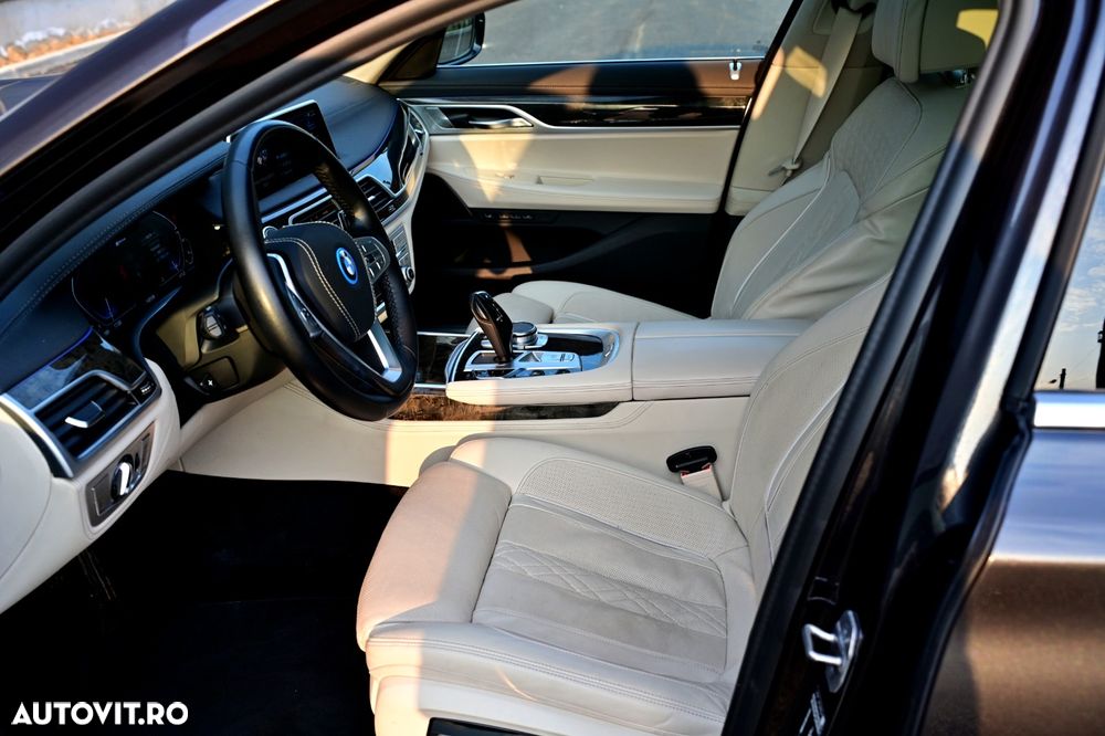 BMW Seria 7 745Le - 11