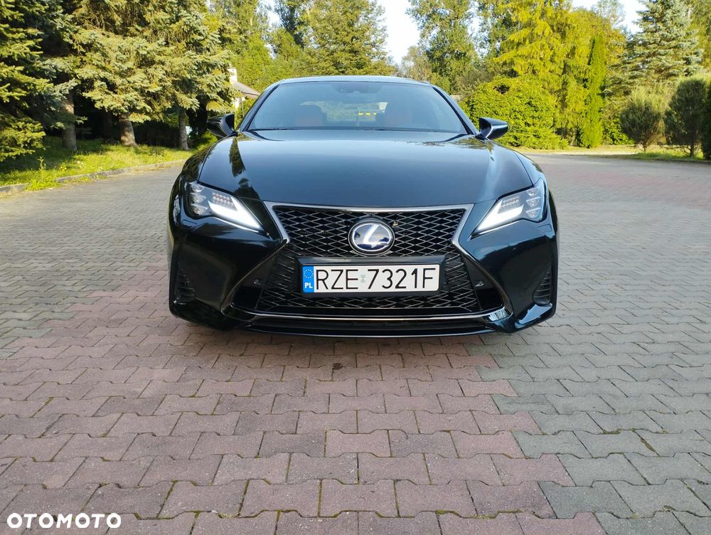 Lexus RC 300h F Sport - 4