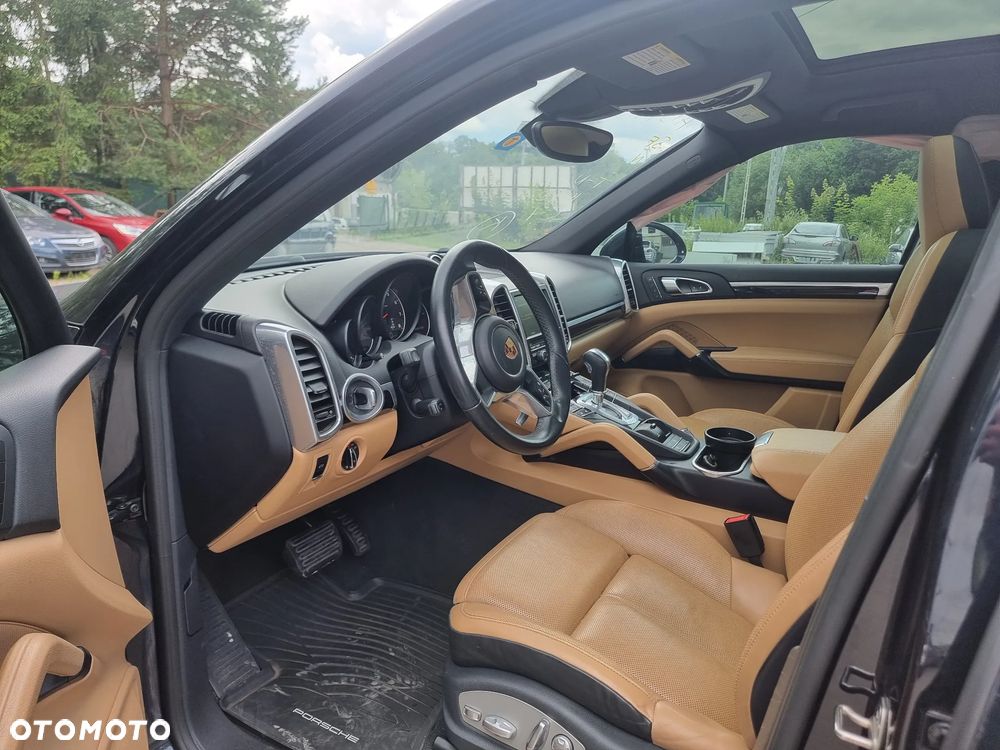 Porsche Cayenne Tiptronic S - 11
