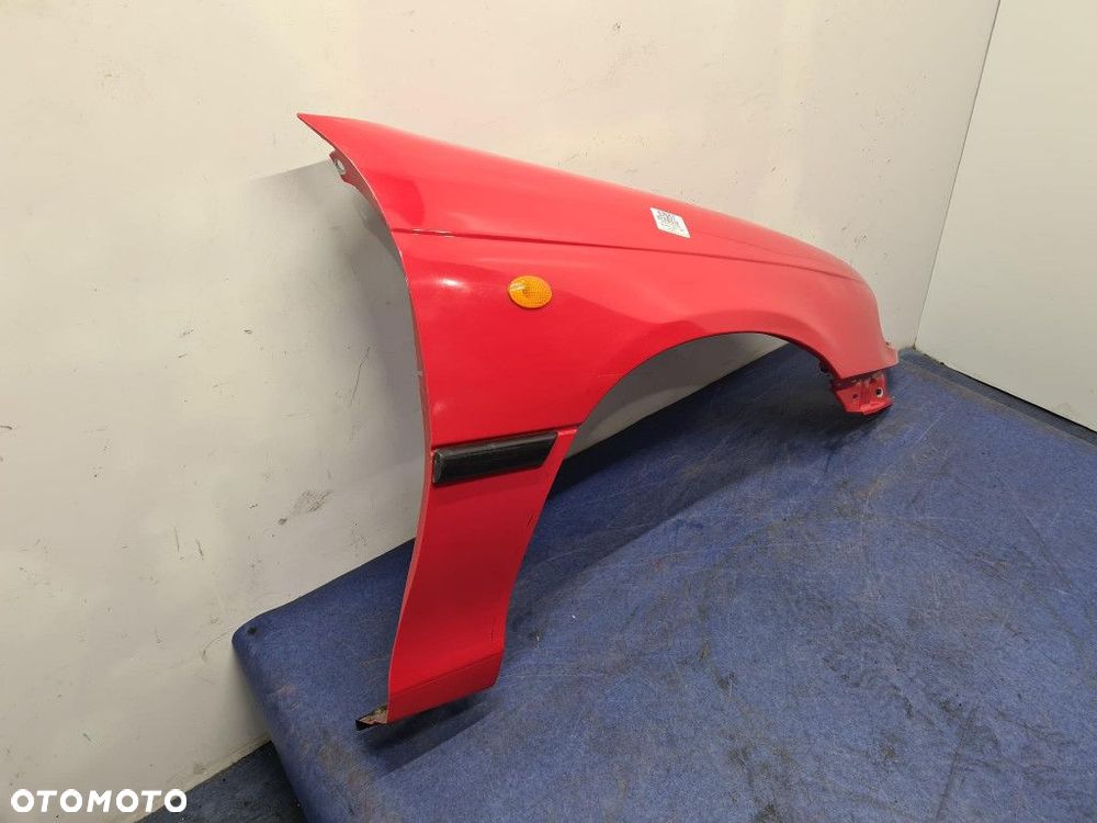 OPEL ASTRA F LIFT BŁOTNIK PRZÓD PRAWY Y547 - 3