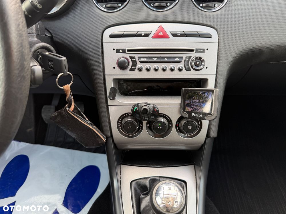 Peugeot 308 1.6 Premium - 20