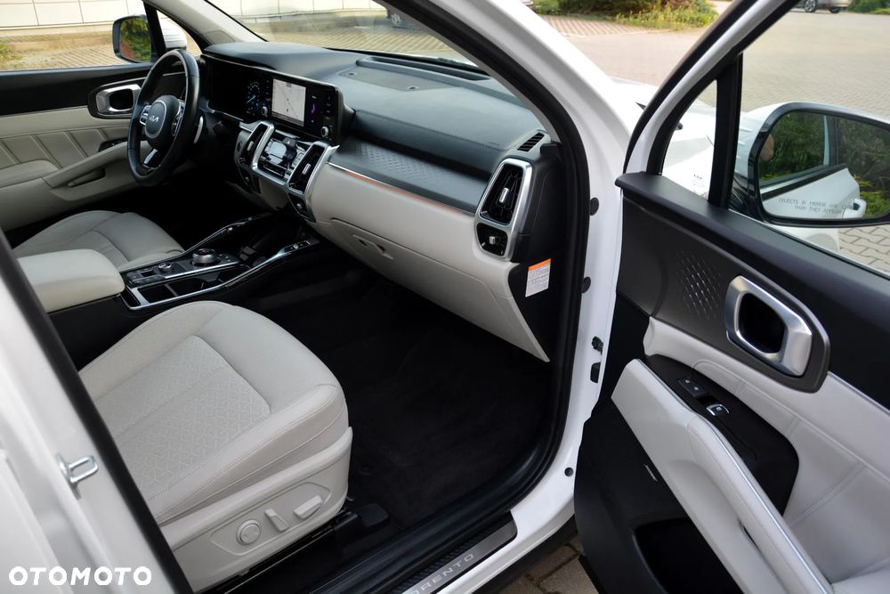 Kia Sorento - 9