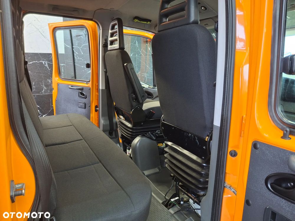 Iveco Daily 35S14 Doka Dubel Brygadówka Służba Drogowa Silnik 3.0 Pomarańczowy 6 Miejsc Hak Kamera Cofania Webasto Ogrzewanie Postojowe Plandeka Tablica Świetlna Światła Ostrzegawcze - 25