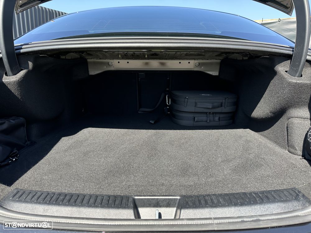 Mercedes-Benz E 300 e - 57
