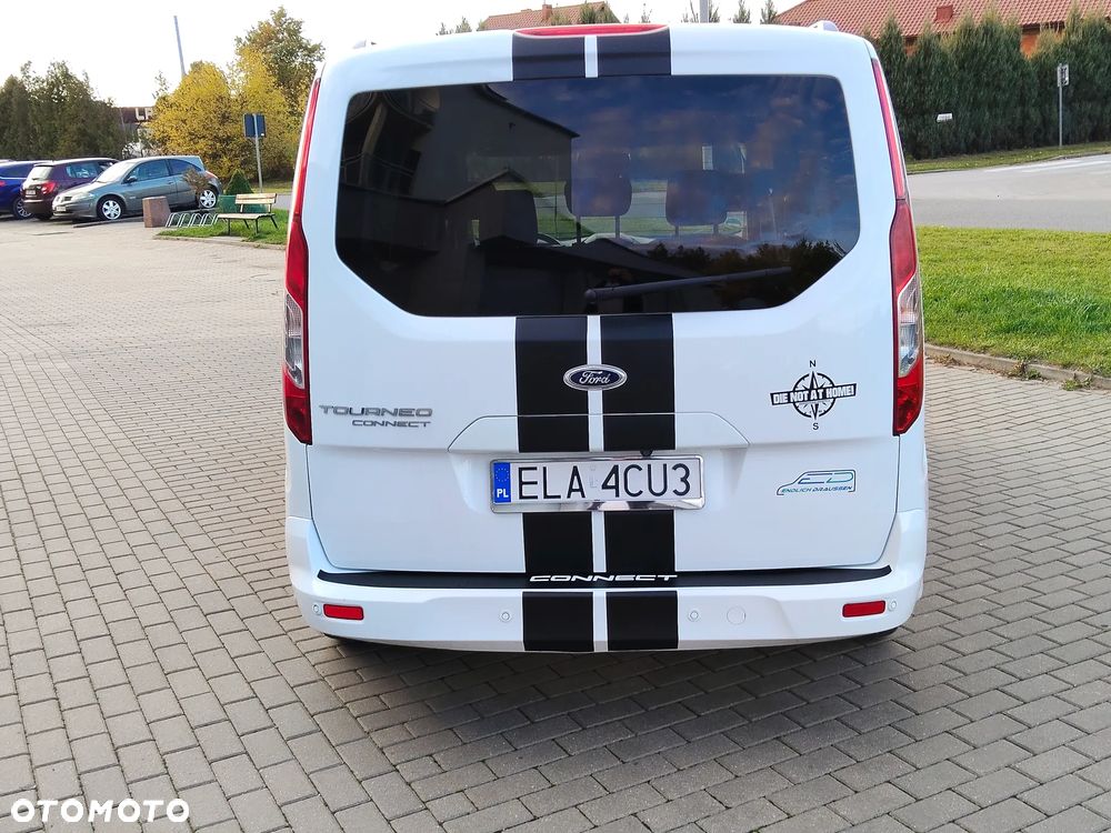 Ford Tourneo Connect - 12