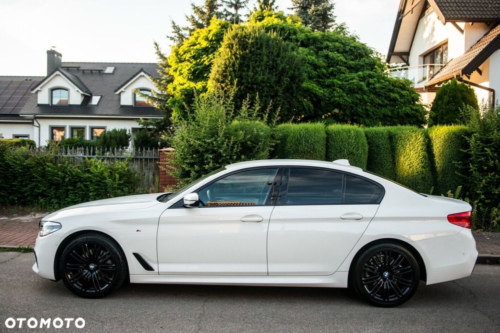 BMW Seria 5 520d xDrive MHEV M Sport sport - 3