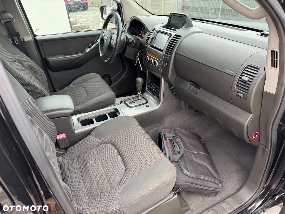 Nissan Pathfinder 2.5 dCi Premium - 15