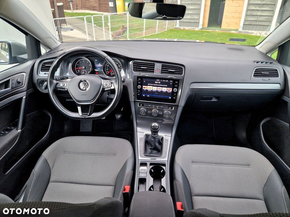 Volkswagen Golf - 7