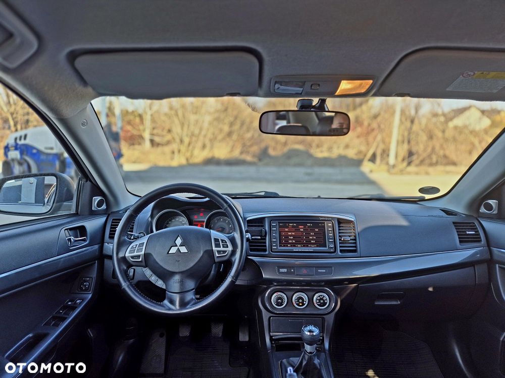 Mitsubishi Lancer - 14