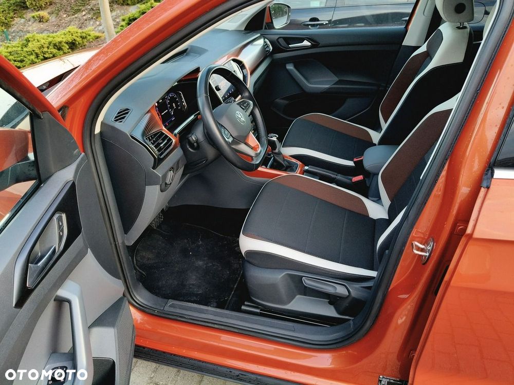 Volkswagen T-Cross - 14