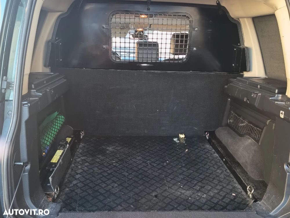 Land Rover Discovery 3.0 TD HSE Aut. - 16