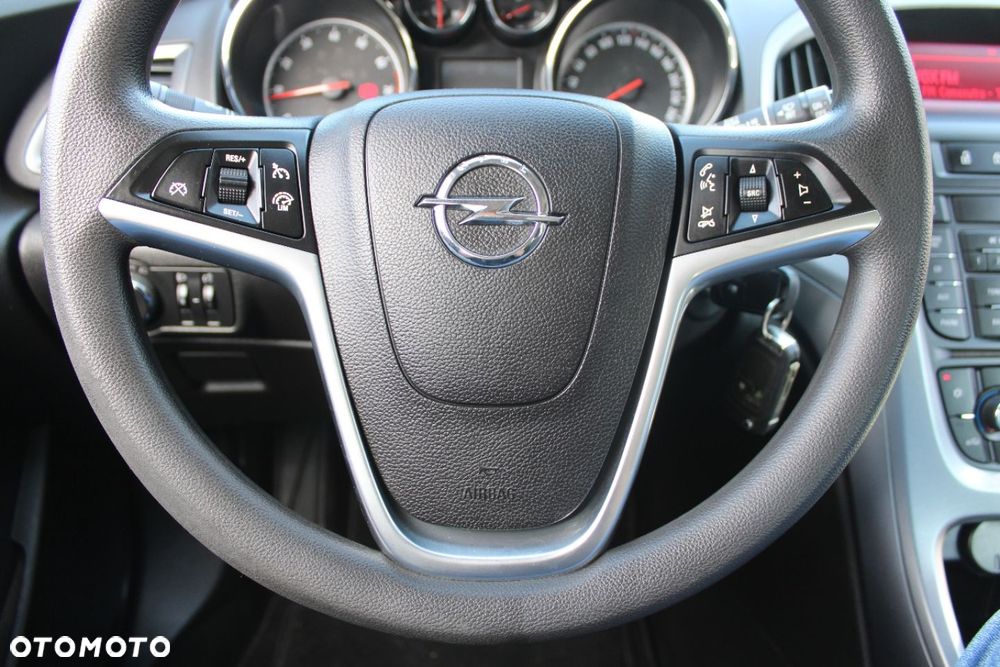 Opel Astra - 34
