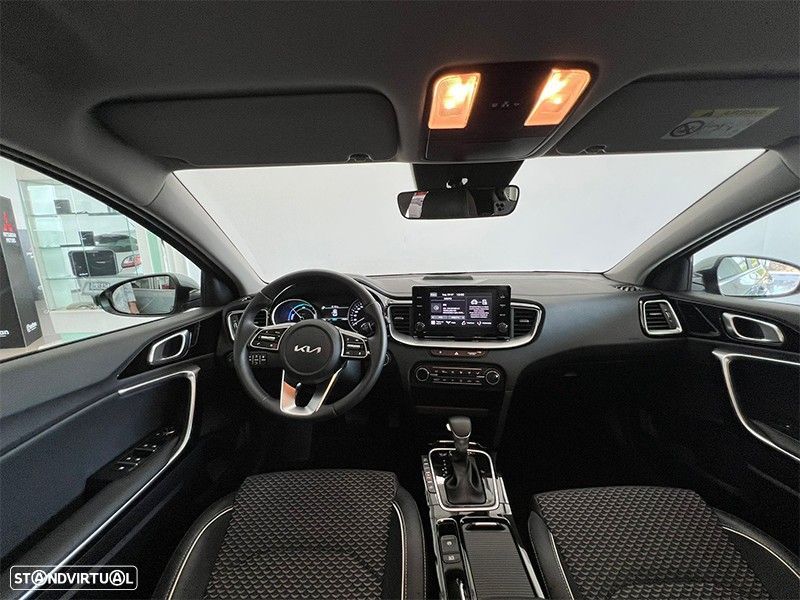 Kia XCeed 1.5 T-GDI Tech 7DCT - 10