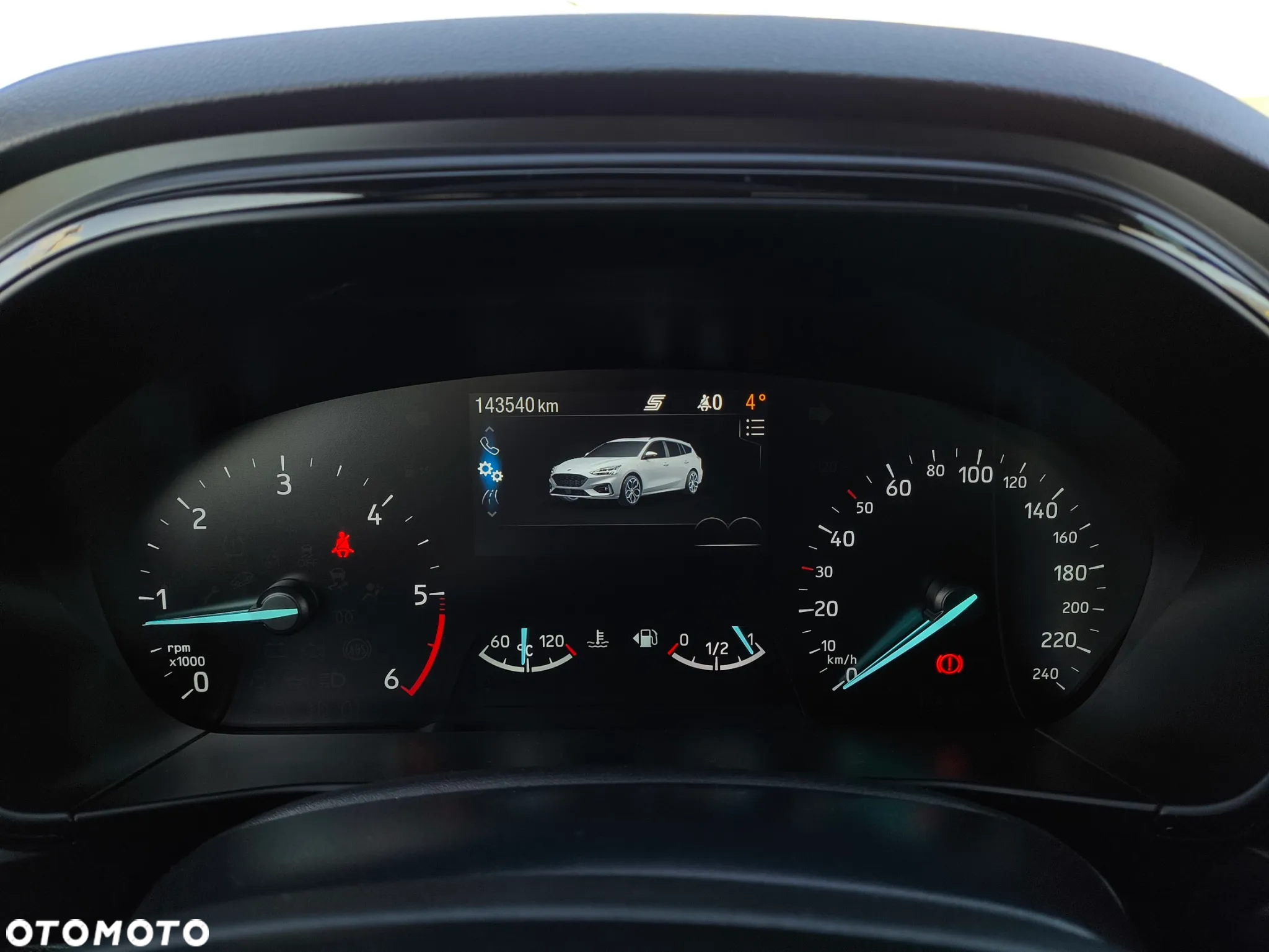 Ford Focus 1.5 EcoBlue Start-Stopp-System ST-LINE - 5