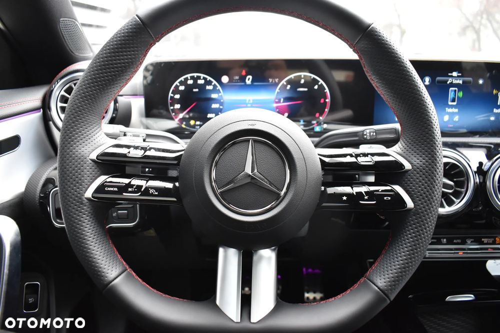 Mercedes-Benz CLA 200 d AMG Line 8G-DCT - 15