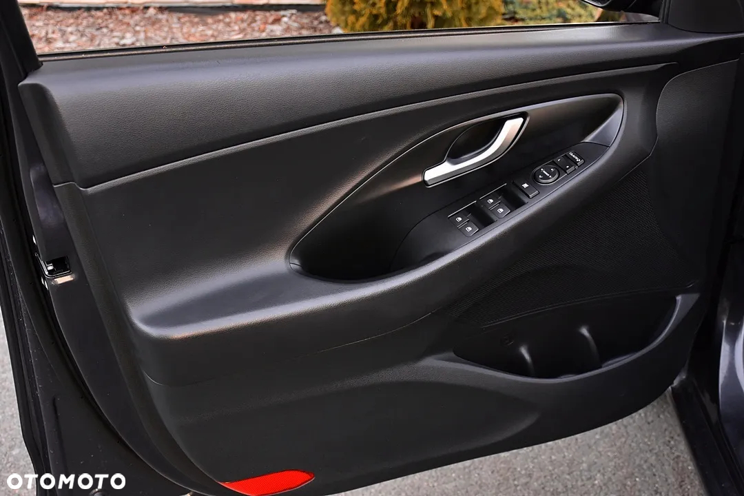 Hyundai i30 1.0 T-GDI 48V-Hybrid DCT Intro - 32