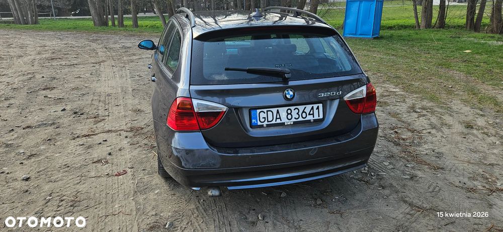 BMW Seria 3 320d - 3