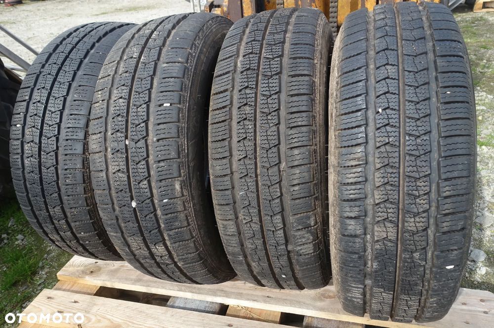 OPONA OPONY ZIMA NEXEN WINGUARD WT1 225 65 16C 24r. - 1