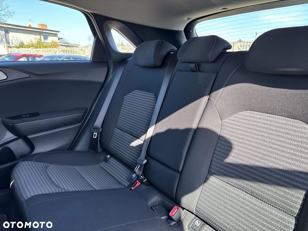 Kia Ceed 1.5 T-GDI M DCT - 17
