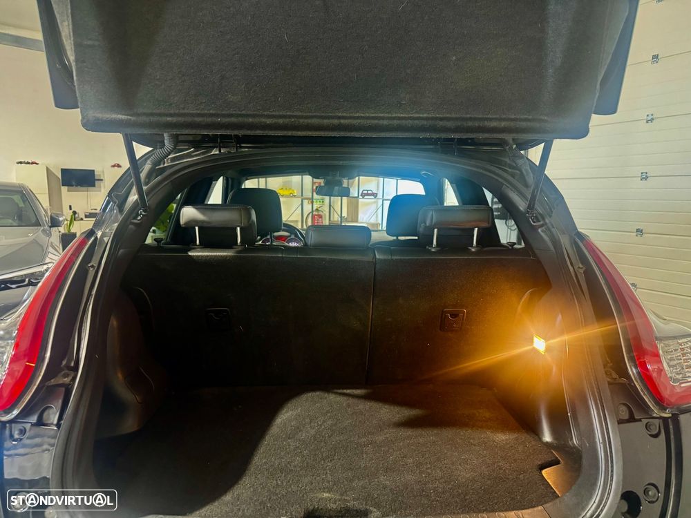 Nissan Juke 1.6 N-Connecta P.E.1 Black T.TP.Xtronic - 16
