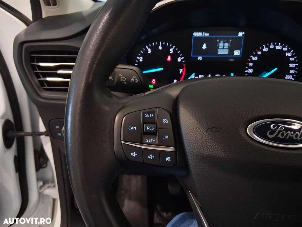 Ford Focus 1.0 EcoBoost Titanium - 18