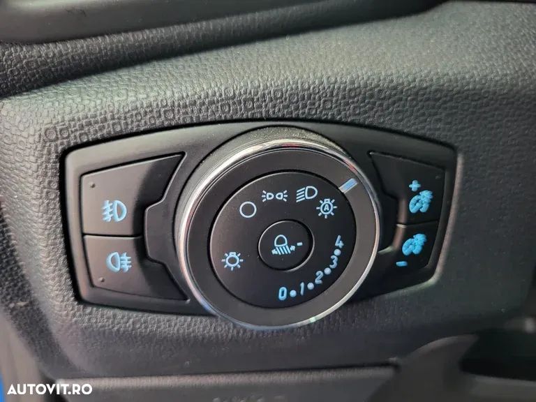 Ford EcoSport 1.0 EcoBoost Titanium - 17