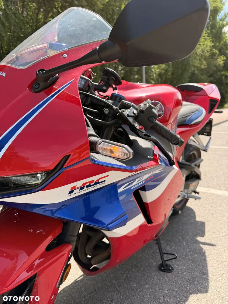 Honda CBR - 1