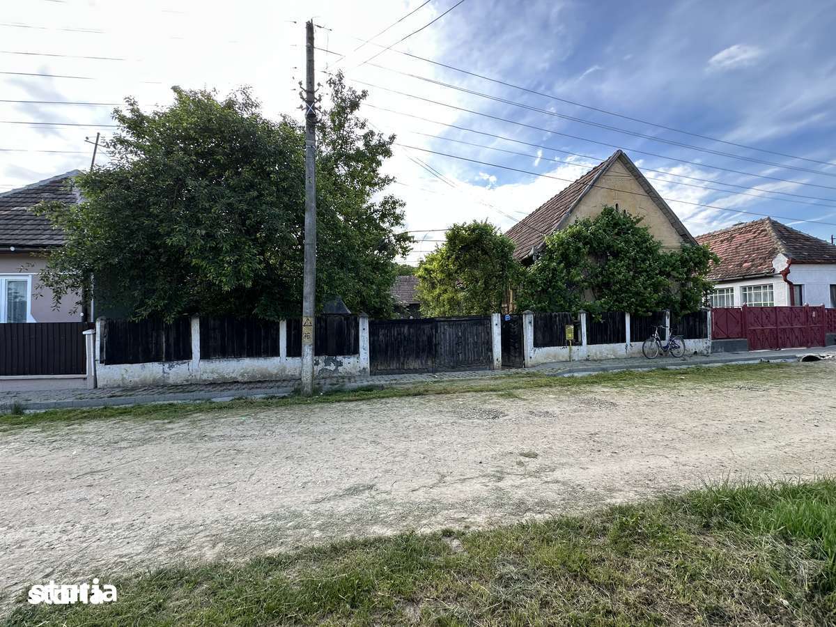 Casă DE VANZARE in Crăiești  (Comuna Adamuș) - Imagine principală: 2/20