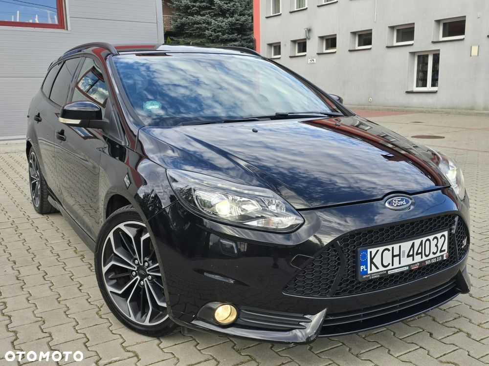 Ford Focus 2.0 EcoBoost ST mit Leder-Sport-Paket - 11