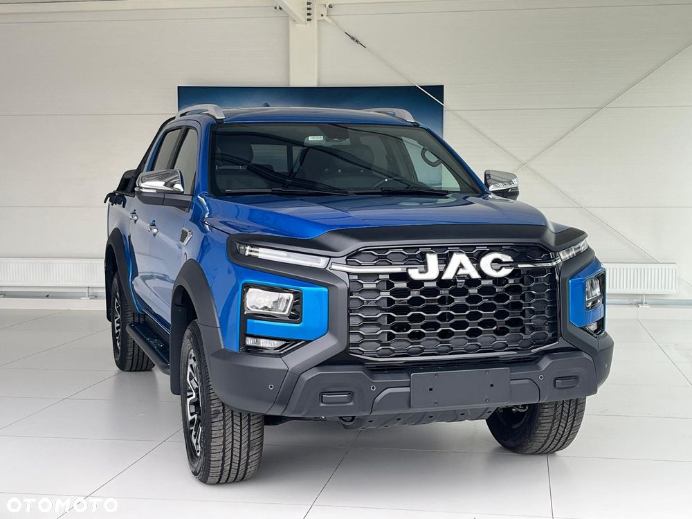 JAC T9