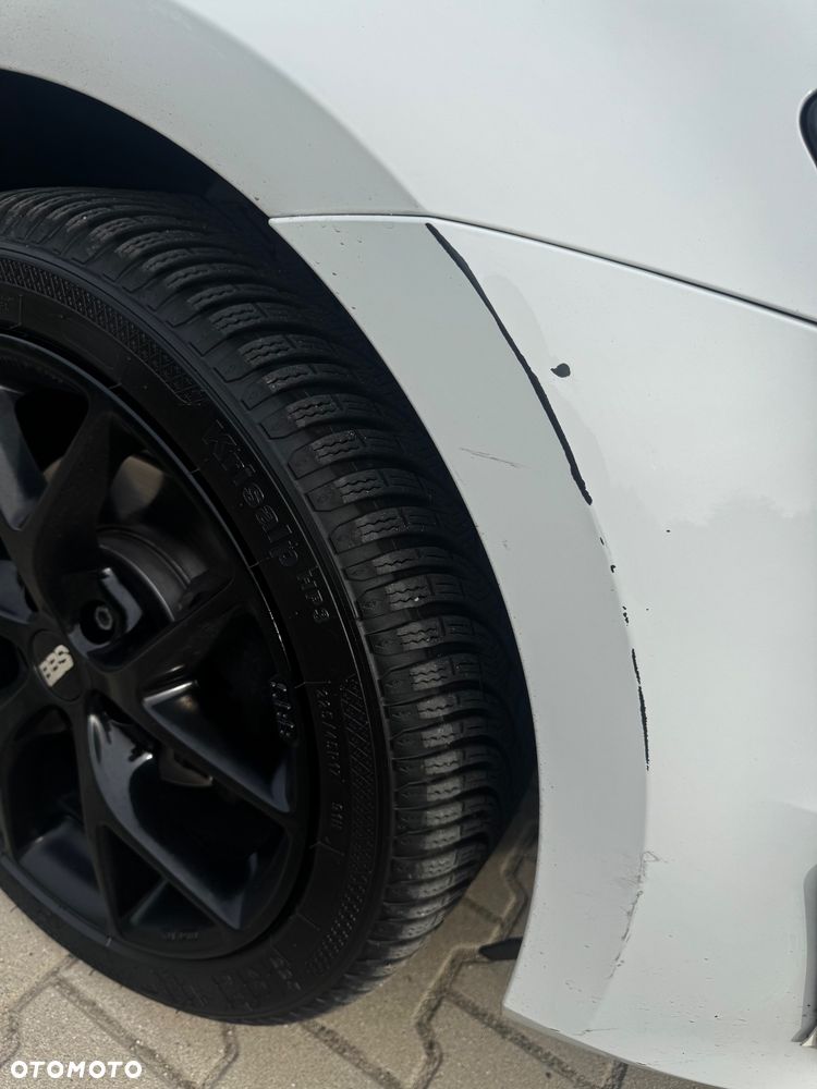 Volkswagen Golf - 10