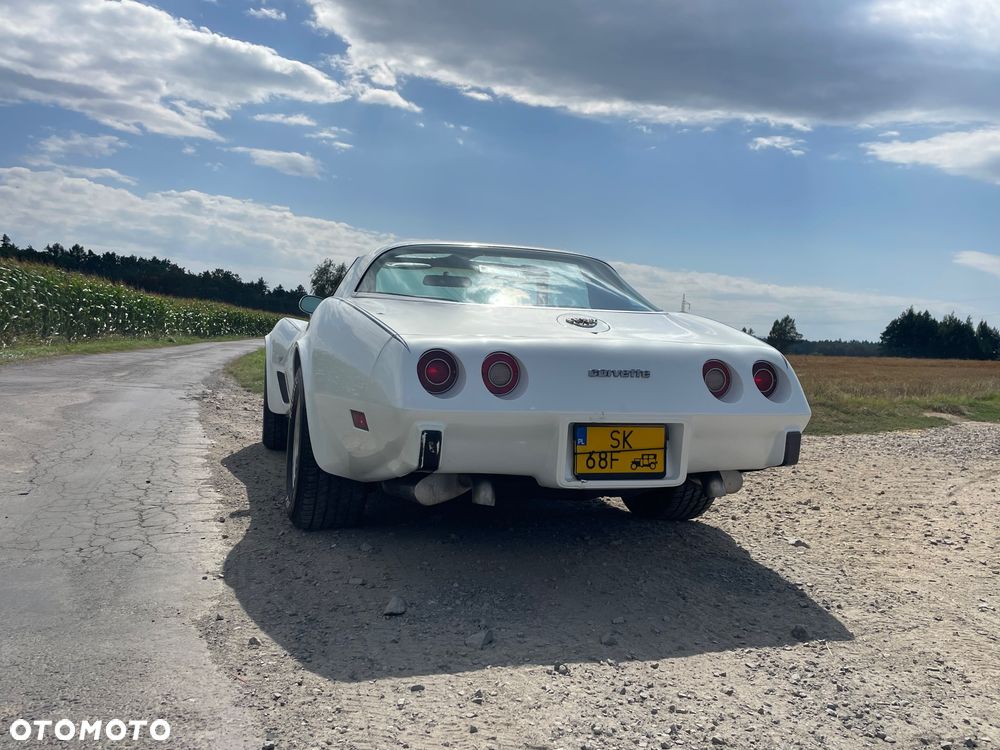 Chevrolet Corvette - 2