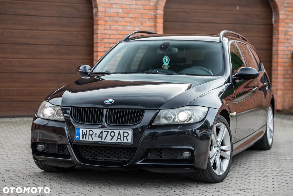 BMW Seria 3 330xi Touring - 4