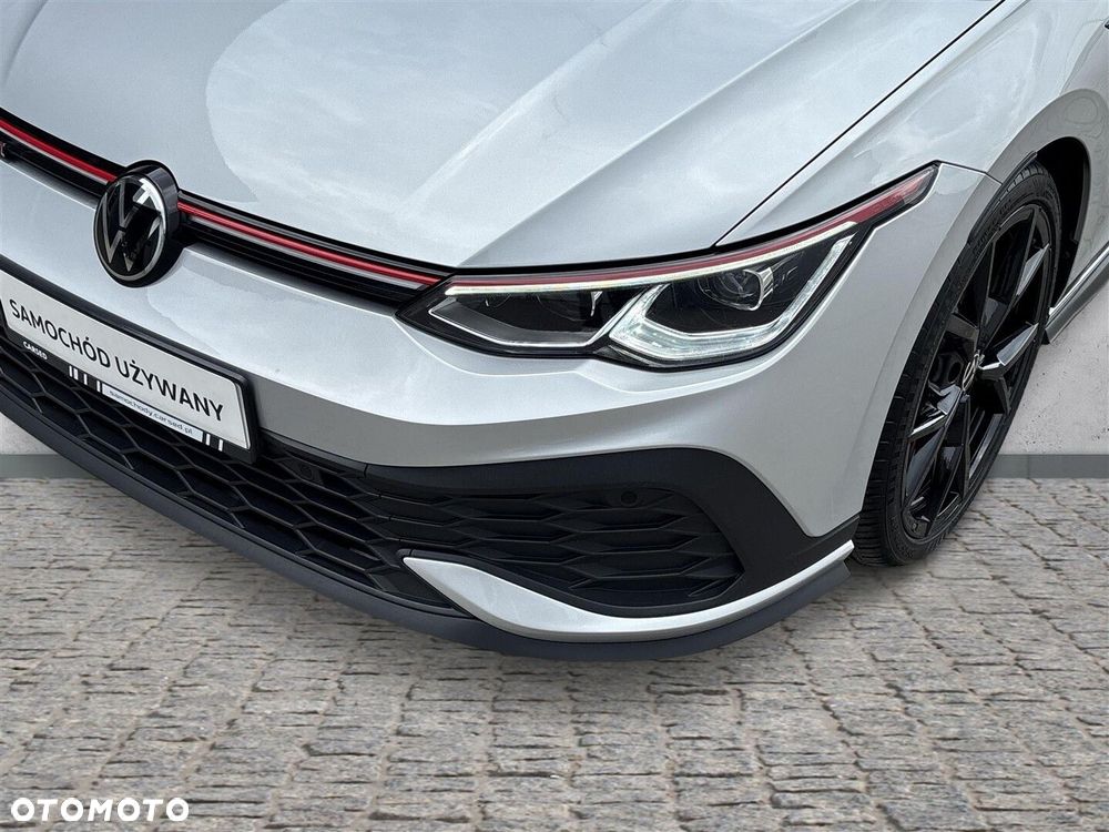 Volkswagen Golf - 36