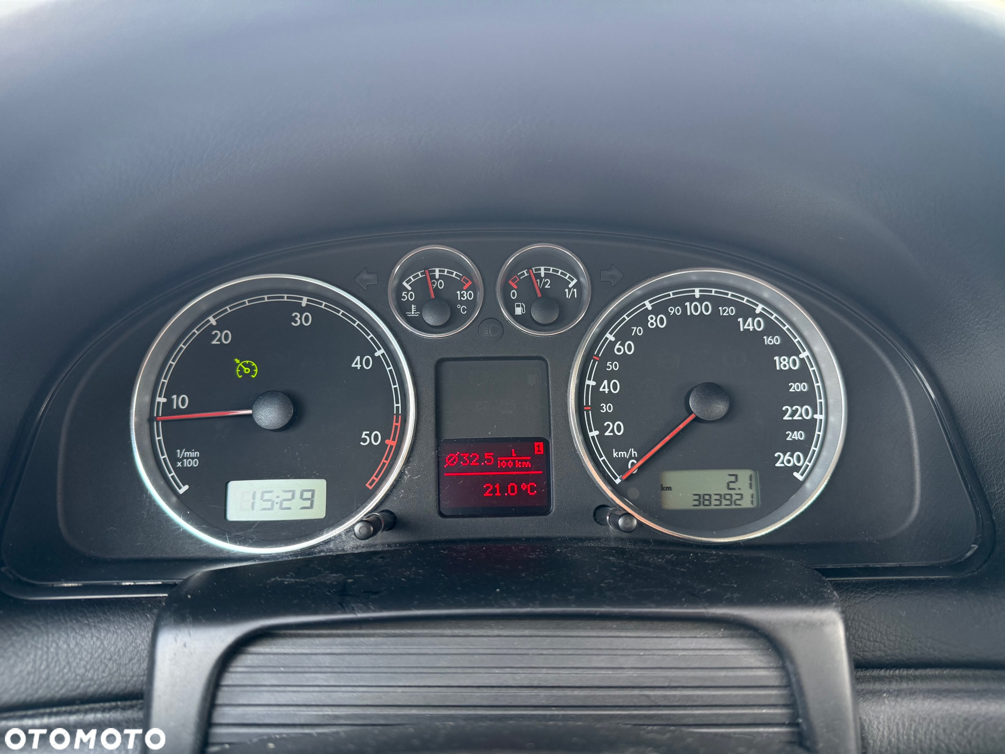 Volkswagen Passat 1.9 TDI Comfortline - 6