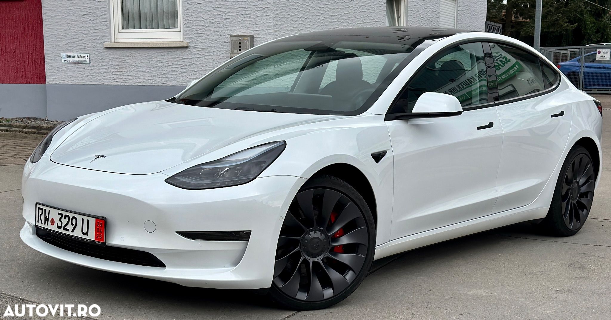 Tesla Model 3 Performance - 1