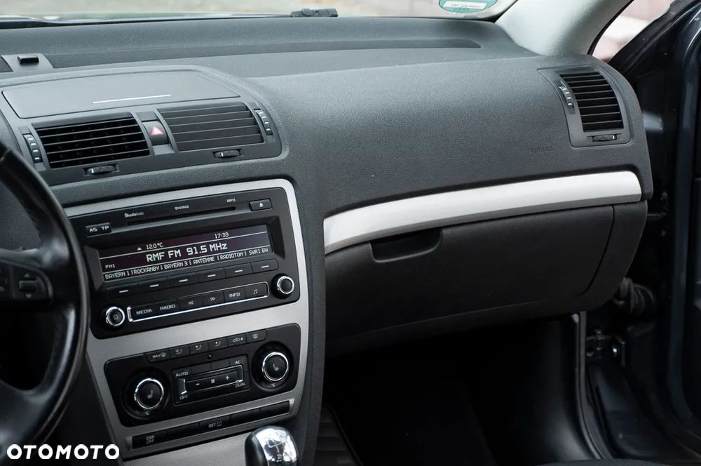 Skoda Octavia 1.4 TSI Ambiente - 23