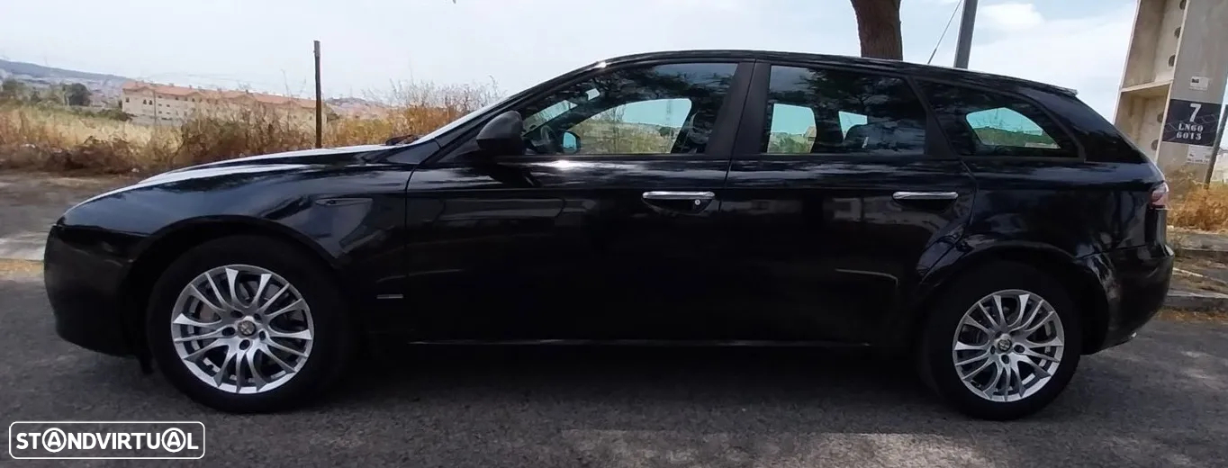 Alfa Romeo 159 Sportwagon 1.9 JTDm 8V Executiva - 10