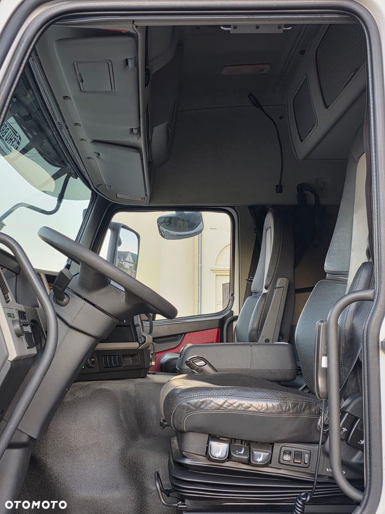 Volvo FM 330 / FIRANKA / WINDA / 19 EUROPALET / SPROWADZONY / SYPIALKA / AUTOMAT - 18