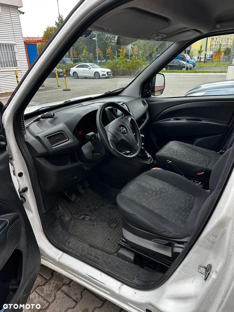 Opel Combo - 10